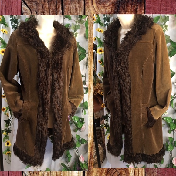 Valley Girl Jackets & Blazers - *Valley Girl* Vintage faux fur trim corduroy coat